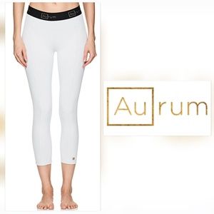 💛 AURUM Mindfullness White Crop Leggings 💛